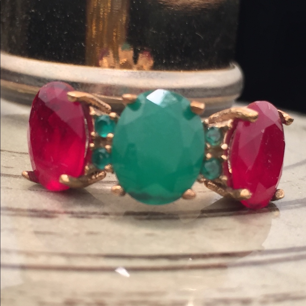 Beautiful  sterling silver ring, genuine stones